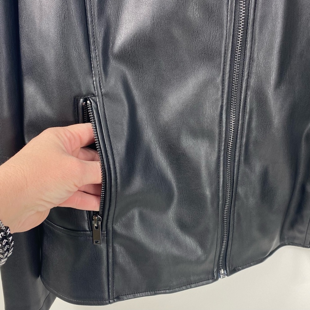 Apt. 9 Sleek Black Vegan Faux Leather Moto Biker Bomber Racing Style Jacket L - Picture 4 of 10